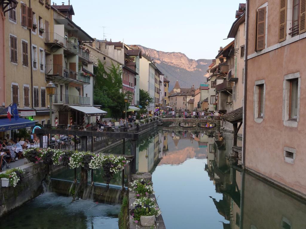 Studio Urban Chic Annecy Exterior photo